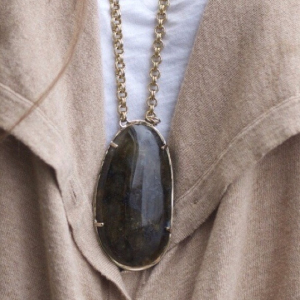 STELLA & DOT • Stunning Stella & Dot Leona Pendant - Picture 3 of 7